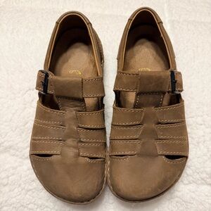 Birkenstock Women’s Tan Leather Loafers. Size 38. Great condition